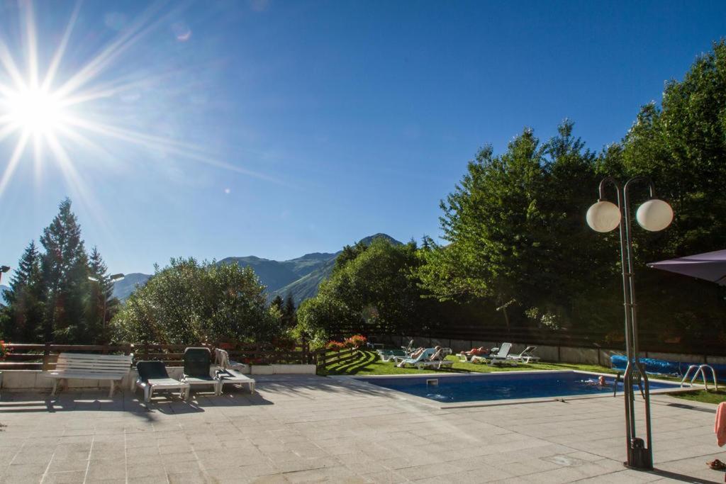 Apartamento Aguilera Naut Aran Exterior photo